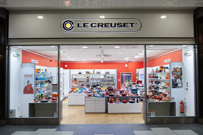 LeCreuset Store Front Shot