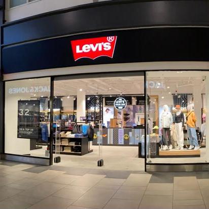 Bigger Levi’s store now open!