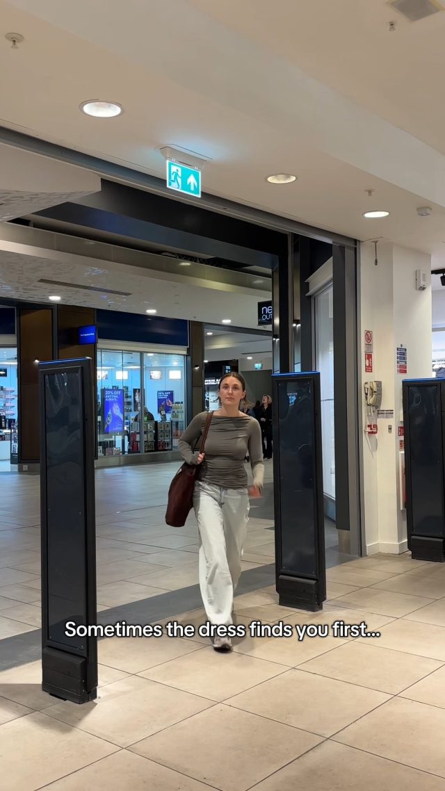 Some things are just meant to be👗✨ @nextoutlet#LivingstonDesignerOutlet #NextOutlet #OutletFinds