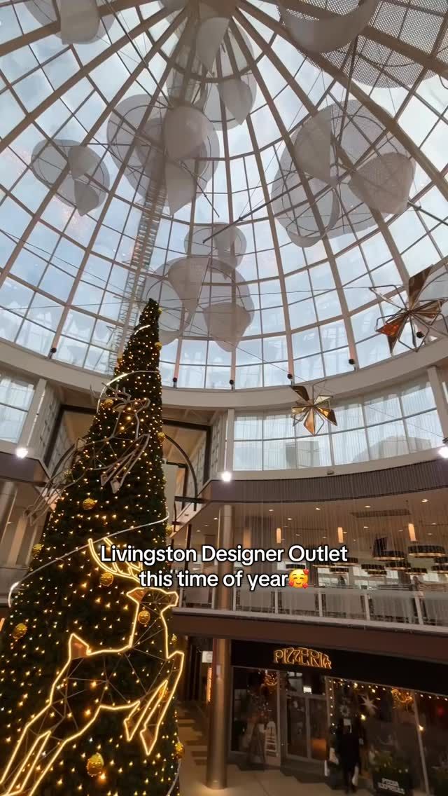 Merry Christmas from everyone at Livingston Designer Outlet!🎅🏼 Wishing you a season full of joy, laughter, and a little shopping magic✨
